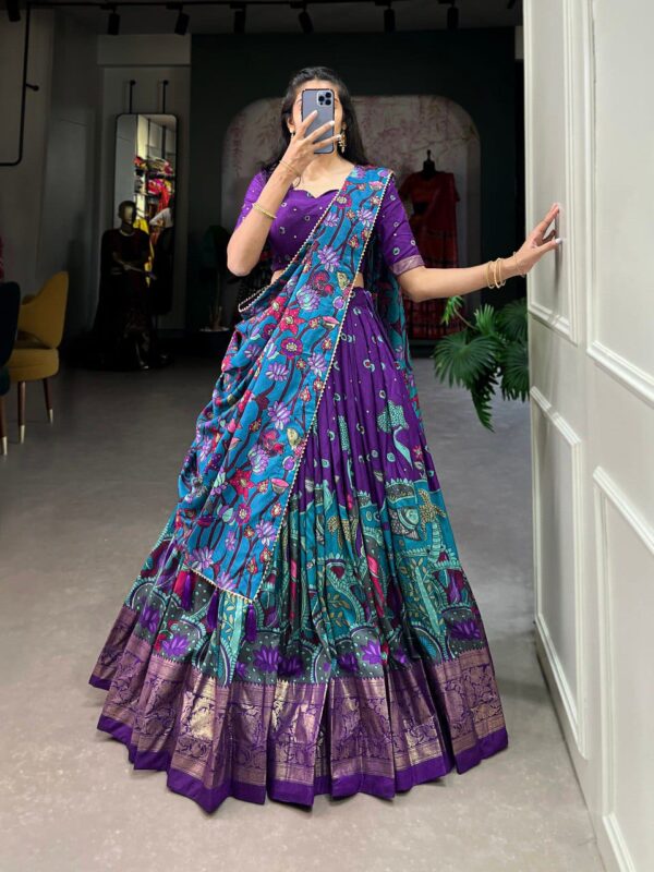 Lehenga Chol